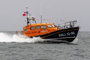 Pipes welcome home new Oban lifeboat